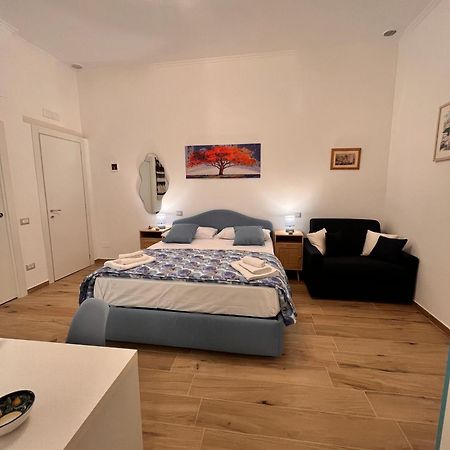 Eric'S House Apartment Салерно Екстериор снимка
