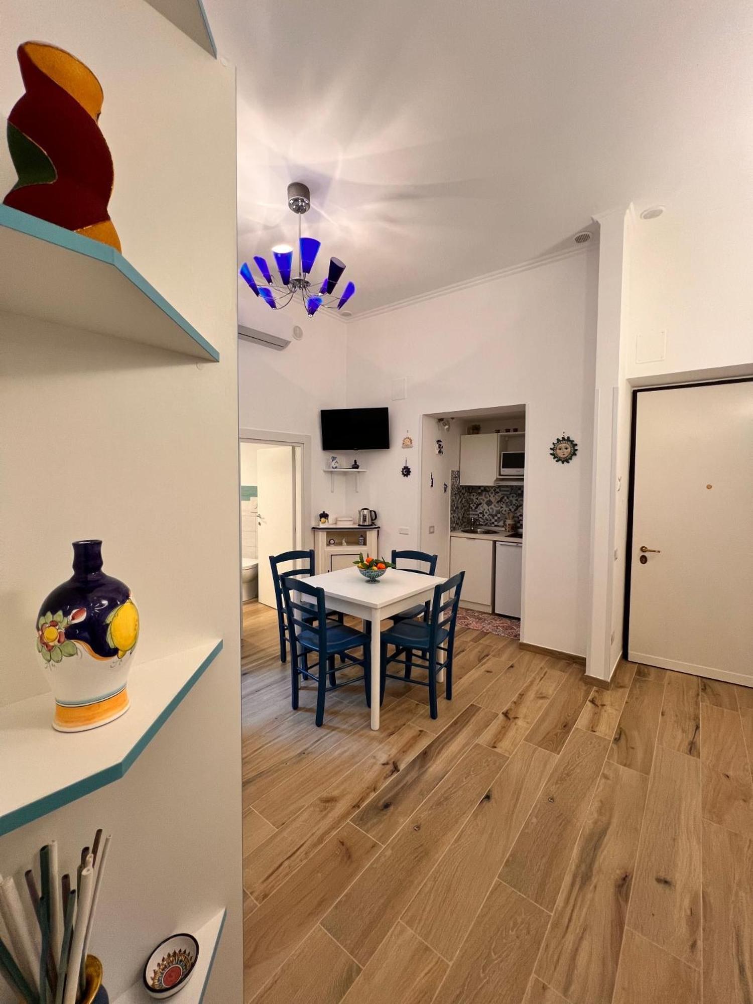 Eric'S House Apartment Салерно Екстериор снимка